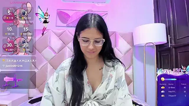 DanniaKross from StripChat
