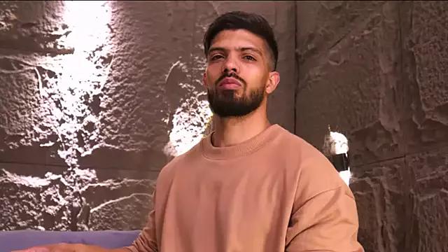 DannSaenz from StripChat