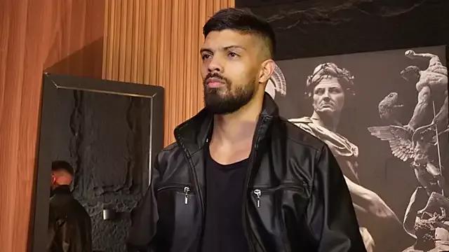 DannSaenz from StripChat