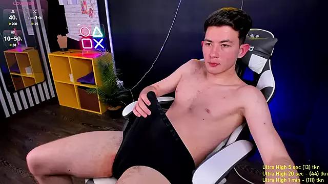 Try our streaming cams variety and talk on a personal level with our adorable girls streamers, showing off their bountiful shapes and dildos.