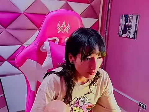 Try our streaming cams variety and talk on a personal level with our adorable girls streamers, showing off their bountiful shapes and dildos.