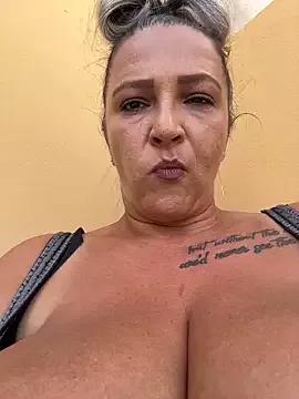 dannydoll33 from StripChat