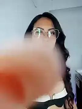 DaraBeckett from StripChat
