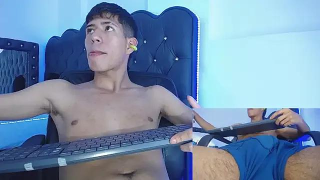 dareck_18 from StripChat is Freechat