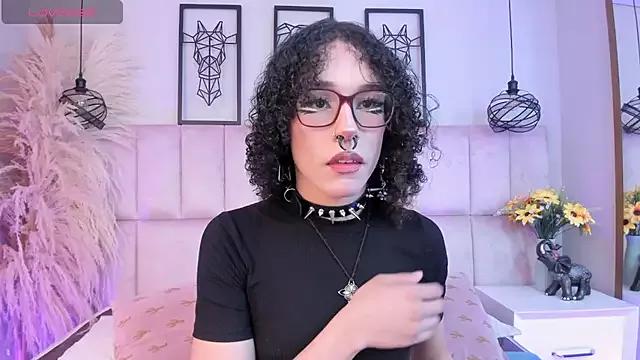 Dark_nina_ from StripChat is Freechat