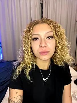 Darkazulqueen2 from StripChat