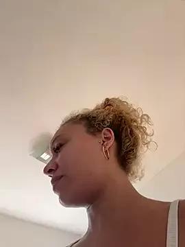 Darkazulqueen2 from StripChat