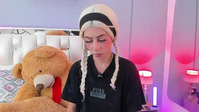 Try our streaming cams variety and talk on a personal level with our adorable girls streamers, showing off their bountiful shapes and dildos.