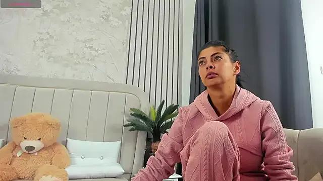 DaryaReed from StripChat is Freechat