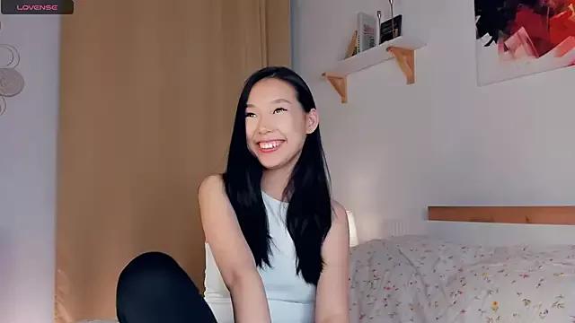 DayanaBundy from StripChat