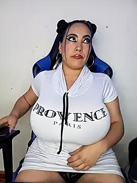 dayanna_86 from StripChat
