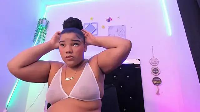 DayanRoux from StripChat