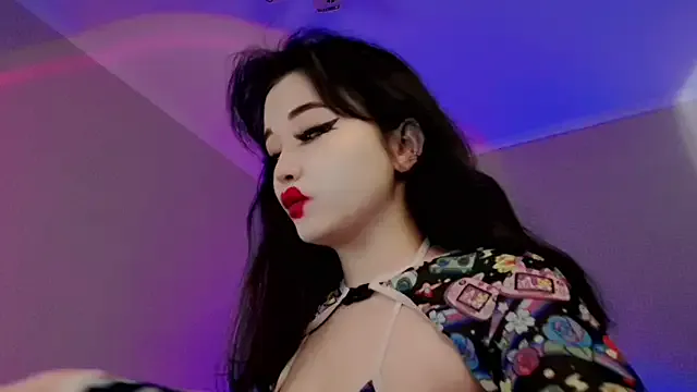 Dazzl1ngFire from StripChat