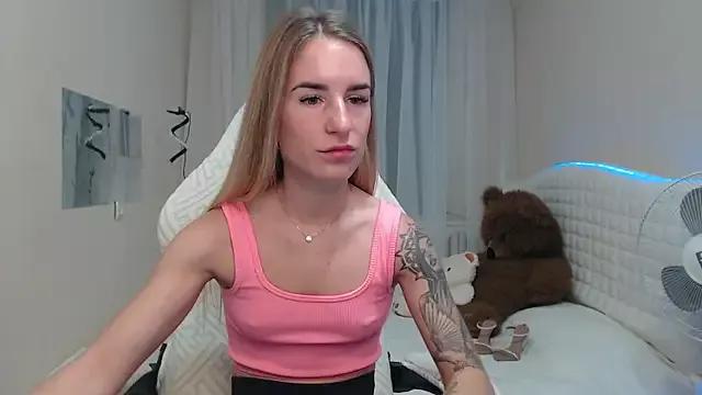 DeboraHorny from StripChat is Freechat