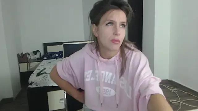 DedeSibel from StripChat