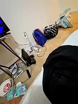 Deeplong24 from StripChat is Freechat
