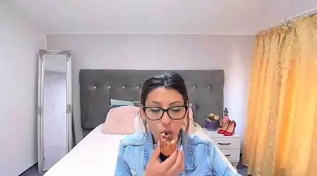 DeepRedPleasure from StripChat