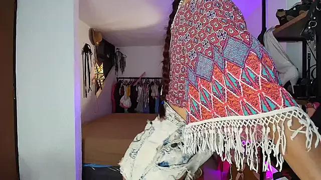 deepthroatlatina from StripChat is Freechat