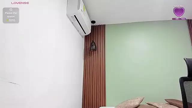 delaylacruz from StripChat is Freechat