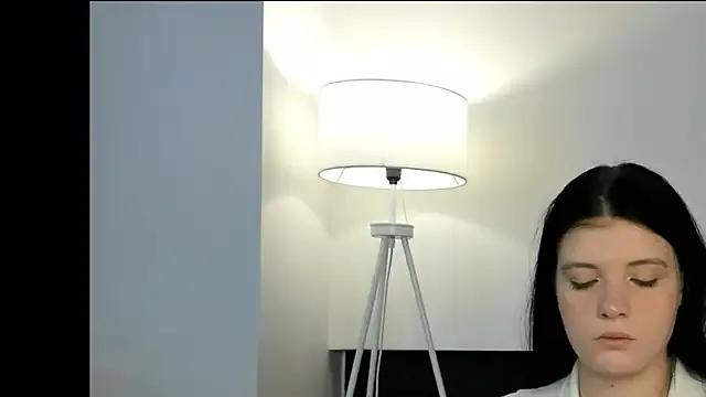 DelilahNifong from StripChat is Freechat