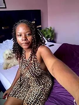 Dellah27 from StripChat is Freechat