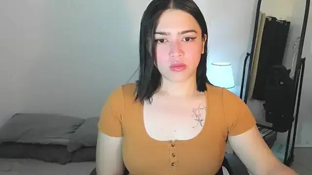 DemiLeander from StripChat is Freechat