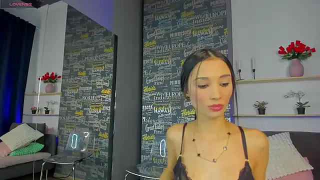 DemmiLove on StripChat 