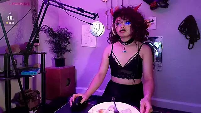 DemonessAzazel from StripChat is Freechat