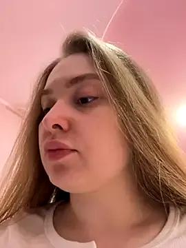 DeniMilkyyyyy from StripChat is Freechat