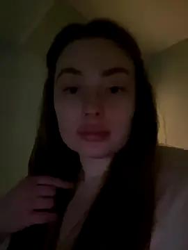 DeniMilkyyyyy from StripChat is Freechat