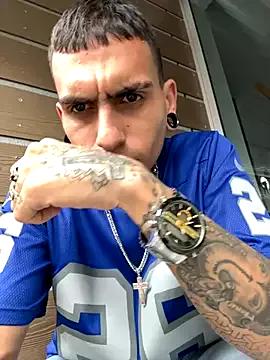 denverwhitee from StripChat is Freechat