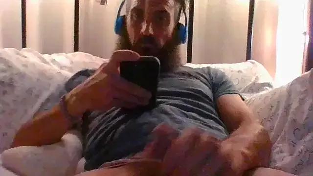 DerrickCollins from StripChat is Freechat
