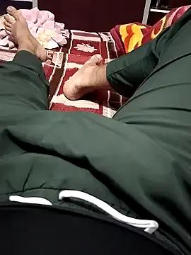 Desi_muslimcouple from StripChat is Freechat