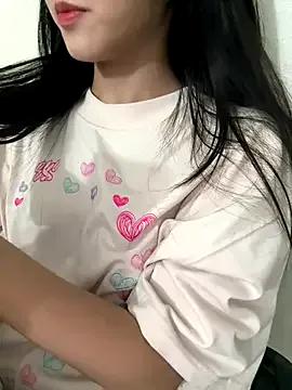 Desi_sara from StripChat is Freechat