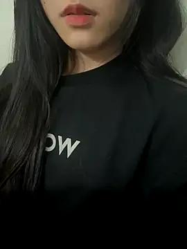 Desi_sara from StripChat is Freechat