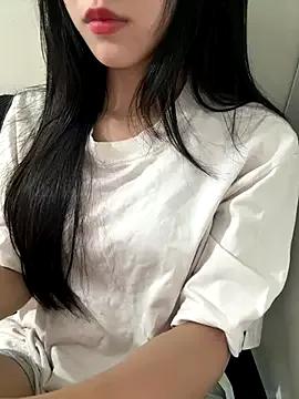 Desi_sara from StripChat is Freechat