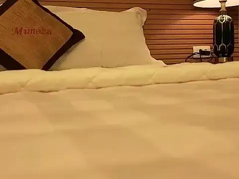 Desire-001 from StripChat is Freechat