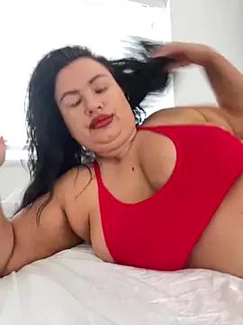 Desire-XOXOX from StripChat is Freechat