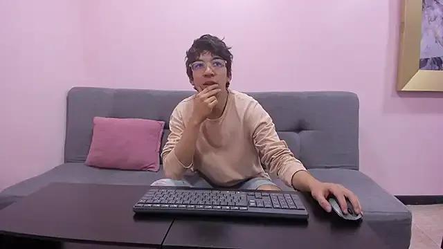 Try our streaming cams variety and talk on a personal level with our adorable girls streamers, showing off their bountiful shapes and dildos.