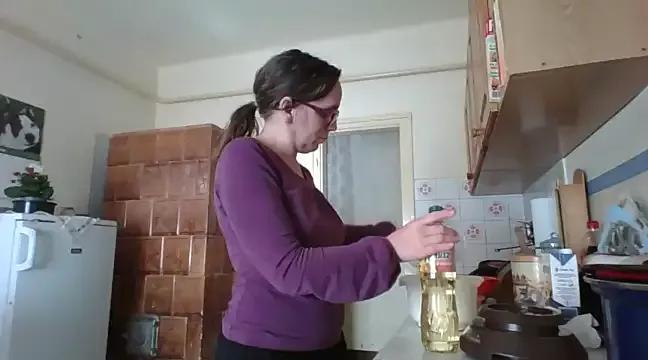 Dettybitch40 from StripChat