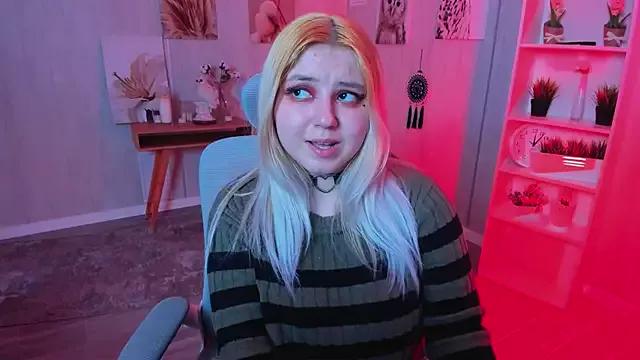 Try our streaming cams variety and talk on a personal level with our adorable girls streamers, showing off their bountiful shapes and dildos.