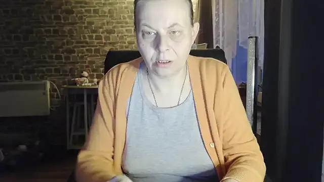 Diamond_Bite from StripChat is Freechat