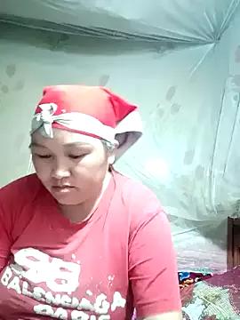 Diana83 from StripChat is Freechat