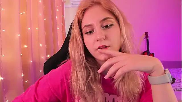 Try our streaming cams variety and talk on a personal level with our adorable girls streamers, showing off their bountiful shapes and dildos.