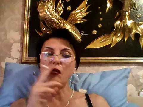 Diana_NeonX from StripChat is Freechat