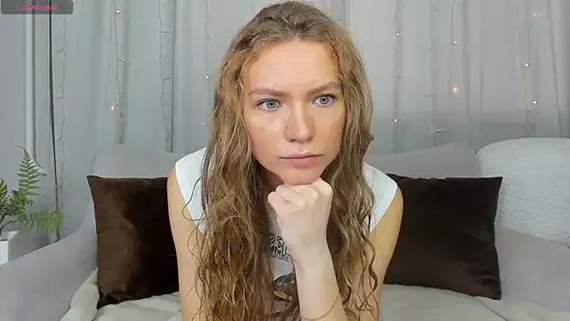 DianaBunn from StripChat is Freechat