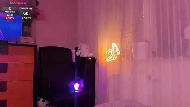 Try our streaming cams variety and talk on a personal level with our adorable girls streamers, showing off their bountiful shapes and dildos.