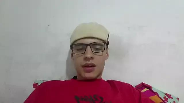 DickkSoul from StripChat is Freechat