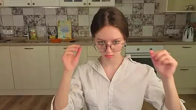 DieraClutter from StripChat is Freechat