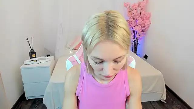 Try our streaming cams variety and talk on a personal level with our adorable girls streamers, showing off their bountiful shapes and dildos.